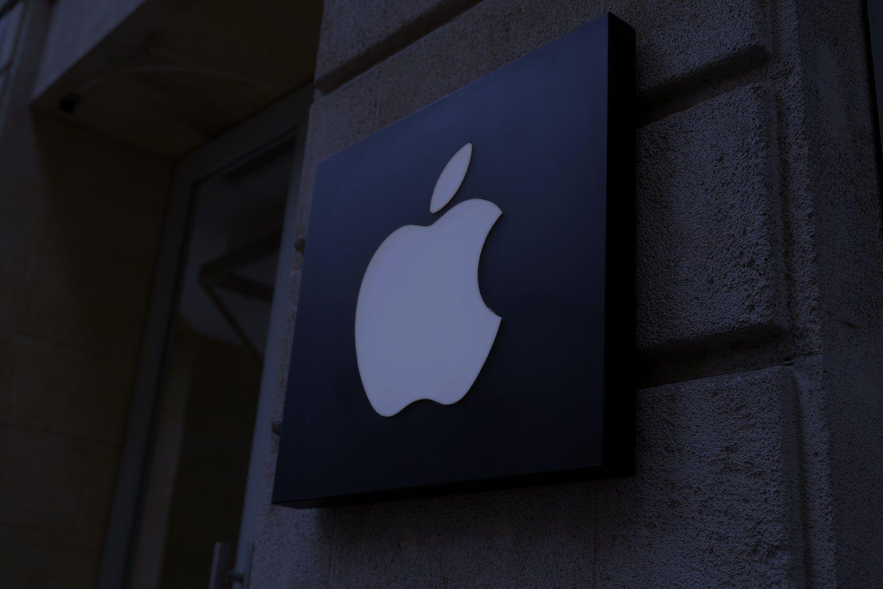 Serving Up Success: How Apple's Marketing Strategy Propels The Businesses Forward